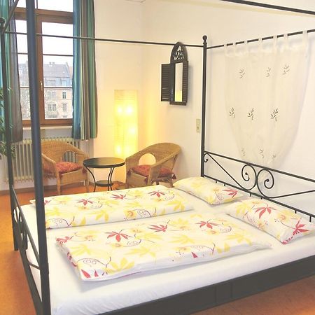 Steffis Hostel Heidelberg Esterno foto